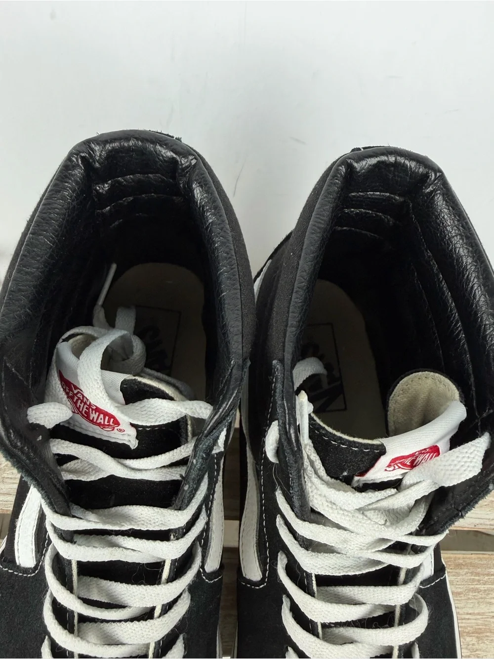 Vans Sk8-Hi high-top shoes black and white unisex sneakers size M9 W10.5